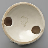 Статуэтка «Девочка с курочкой» (Подсолнух), скульптор Карклиня Б., Рижская фарфоровая фабрика (бывш. завод Эссена), 1953-64 гг.