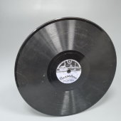 Маленькая пластинка: Аркадий Райкин с комической сценкой «На аэродроме», Артель «Пластмасс», 1951 г.