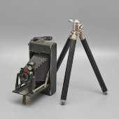 Старинный складной фотоаппарат «Agfa Film B2» со штативом, объектив Anastigmat Jgetar, Германия, 1930-е