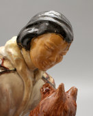 Большая скульптура «Якутка с собакой», майолика, СХФ №1, СССР, 1950-60 гг.