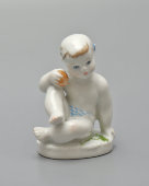 Статуэтка «Девочка с апельсином», скульптор Черкасов Е. В., фарфор ЛФЗ, 1950-60 гг.