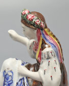 Статуэтка «Украинка» (Вышивальщица), скульптор Холодная М. П., фаянс, ЗиК Конаково, 1957 г.