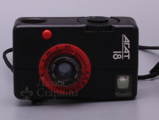 Советский шкальный полуформатный фотоаппарат «Агат–18», объектив «Индустар-104