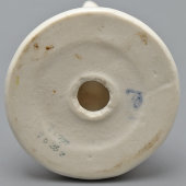 Статуэтка «Сплетница» (Склочница) в полосатой юбке из группы «Разговор», авторы Сморгон Л. Н., Дегтярев А. В., ЛЗФИ, фарфор СССР