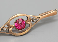 Советская серебряная брошь с рубином и горным хрусталем, серебро 875 пр., 1950-е