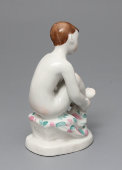 Фигурка «Мальчик с полотенцем», скульптор Столбова Г. С., ЛФЗ, 1950-60 гг.