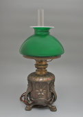 Старинная настольная лампа с зеленым стеклянным абажуром, из семьи Великого князя Дмитрия Константиновича Романова 