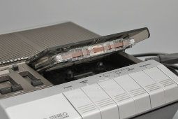 Стереофонический кассетный магнитофон «Grundig CR 590 stereo», Германия, 1980-е