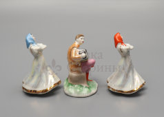 Комплект статуэток «Русский перепляс», скульптор Бржезицкая А. Д., фарфор, Дулево, 1969 г.