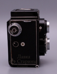 Коробочный двухобъективный фотоаппарат «Meopta Flexaret», Чехословакия