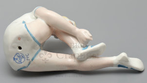 Статуэтка «Перед игрой», скульптор О. Рапай, Киевский ЭКХЗ, 1950-62 гг.