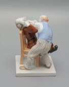 Статуэтка «Хирургия» (Стоматология), скульптор Воробьев Б. Я., ЛФЗ, 1950-60 гг.