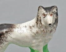 Старинная фарфоровая статуэтка «Собака с черно-белым окрасом», частный завод Гжели, к. 19, н. 20 вв.