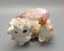 Настенная декоративная лампа «Сказочная птица» («Жар-птица»), скульптор Кожин П. М., фарфор, Дулево, 1956 г.