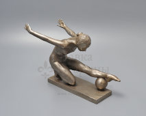 Скульптура «Гимнастка с мячом», скульптор Волкова Л., силумин, СССР, 1970-е