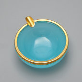 Винтажная круглая пепельница из опалинового муранского стекла с окантовкой из позолоченной бронзы, Италия, 1-я пол. 20 в.