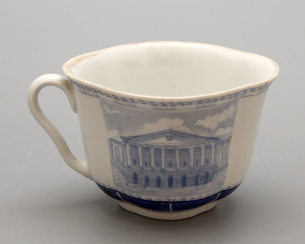 ломоносовский императорский фарфор ленинград. императорский фарфор лфз. фарфор ломоносовского завода кобальтовая сетка. императорский фарфор скарлетт. магазины лфз в петербурге.