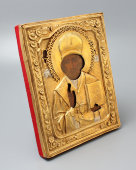 Старинная икона в латунном окладе «Святой Николай Чудотворец», Россия, нач. 20 в.