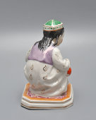 Статуэтка «Маленькая хозяйка» (Узбечка с чайником), скульптор Богданова О. М., ДЗ Дулево, 1954 г.