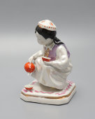 Статуэтка «Маленькая хозяйка» (Узбечка с чайником), скульптор Богданова О. М., ДЗ Дулево, 1960 г.