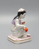 Статуэтка «Маленькая хозяйка» (Узбечка с чайником), скульптор Богданова О. М., ДЗ Дулево, 1960 г.