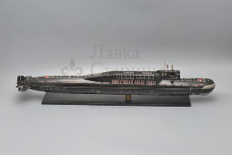 Модель атомной подводной лодки проекта 667 БДРМ «Дельфин», дерево, металл, СССР, 1980-е