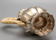 Серебряный молочник с ручкой из кости, 900 пр., Италия, 19 в.