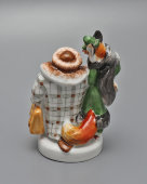 Статуэтка «Лиса и бобёр» по мотивам басни Михалкова С. В., скульптор Воробьев Б. Я., художник Ризнич И. И., ЛФЗ, 1950-60 гг.