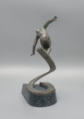 Скульптура «Лыжник», цинк, подставка из пластика под мрамор, СССР, 1960-е