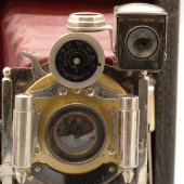 Старинный фотоаппарат со складным мехом «Kodak No. 3 Autographic», США, 1914-1926 гг.