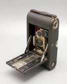 Старинный фотоаппарат со складным мехом «Kodak No. 3 Autographic», США, 1914-1926 гг.
