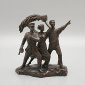 Бронзовая статуэтка «Пролетарская троица», Всекохудожник, современный повтор