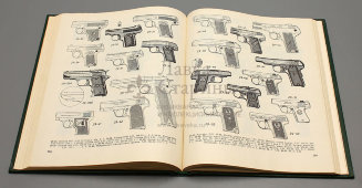 Книга «Револьверы и пистолеты», автор Жук А. Б., Военное издательство, Москва, 1983 г.