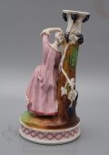 Антикварный фарфоровый подсвечник «Дама у виноградника», Европа, 19 век