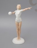 Статуэтка «Девушка с мячом», фарфор, Schaubach-Kunst (Шаубах Кунст), Германия, 1926-53 гг.