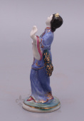 Фигурка «Китаянка с веером в синем»