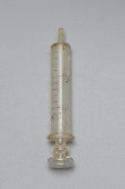 Старинный стеклянный шприц с иглой в металлическом футляре, Ф. Швабе, Москва, нач. 20 в.