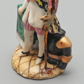 Статуэтка-миниатюра мужчины в историческом костюме, фарфор, Европа, 1-я пол. 20 в.