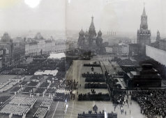 Старинная фотография «Красная площадь во время парада в честь Челюскинцев», СССР, 1934 г.
