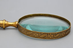 Старинная лупа, увеличительное стекло в оправе с ручкой из бронзы, нач. 20 в.