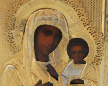 Венчальная пара в киоте: иконы «Господь Вседержитель» и «Богородица Иверская» в серебряных окладах, Москва, кон. 19 в.