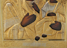 Венчальная пара в киоте: иконы «Господь Вседержитель» и «Богородица Иверская» в серебряных окладах, Москва, кон. 19 в.