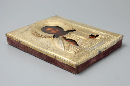 Венчальная пара в киоте: иконы «Господь Вседержитель» и «Богородица Иверская» в серебряных окладах, Москва, кон. 19 в.