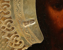 Венчальная пара в киоте: иконы «Господь Вседержитель» и «Богородица Иверская» в серебряных окладах, Москва, кон. 19 в.