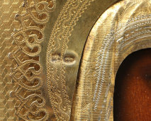 Венчальная пара в киоте: иконы «Господь Вседержитель» и «Богородица Иверская» в серебряных окладах, Москва, кон. 19 в.