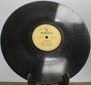 Советская старинная / винтажная пластинка 78 оборотов для граммофона / патефона с песнями Гелены Великановой: «Ой ты, рожь» и «Эй рулатэ»