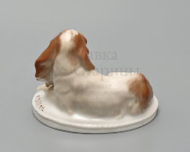 Статуэтка «Собака породы кавалер-кинг-чарльз-спаниель», художник Ф. Диллер, мануфактура Розенталь, Германия, 1910-е