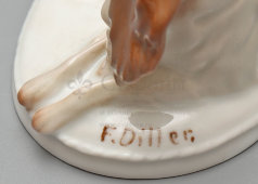 Статуэтка «Собака породы кавалер-кинг-чарльз-спаниель», художник Ф. Диллер, мануфактура Розенталь, Германия, 1910-е