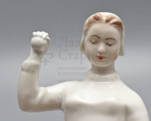 Фигурка «Дрессировка», скульптор Столбова Г. С., фарфор, ЛФЗ, 1950-60 гг.