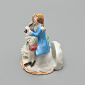 Статуэтка-миниатюра «Галантная сцена: пара влюбленных», фарфор, Европа, 1-я пол. 20 в.